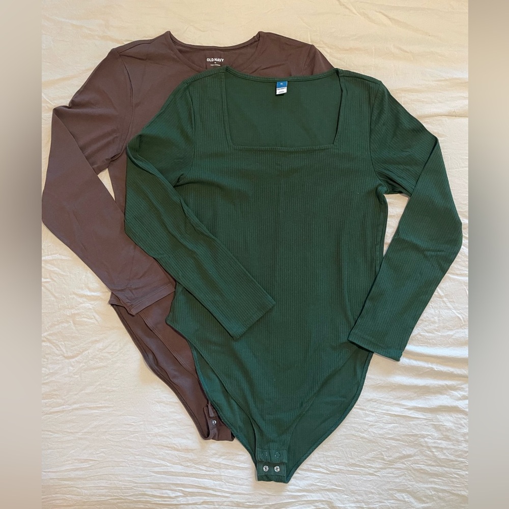Set of 2 🌟 Old Navy Bodysuits